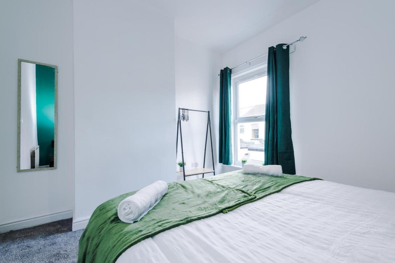 3 Bed House Close To Etihad Stadium - Free Parking Manchester Ngoại thất bức ảnh
