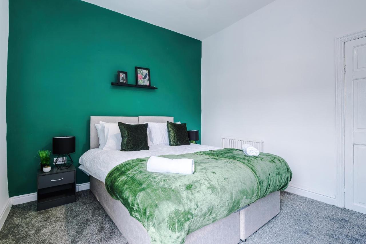 3 Bed House Close To Etihad Stadium - Free Parking Manchester Ngoại thất bức ảnh