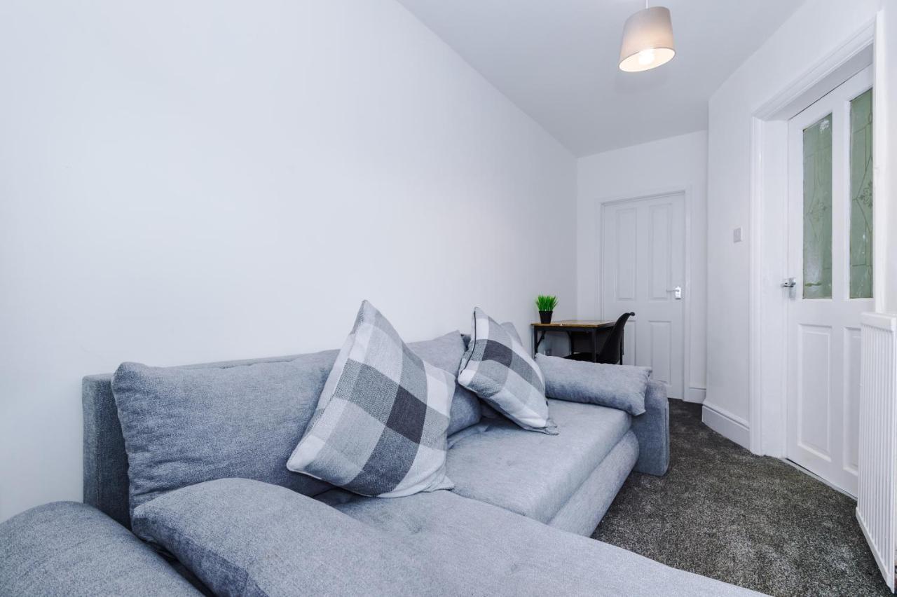 3 Bed House Close To Etihad Stadium - Free Parking Manchester Ngoại thất bức ảnh